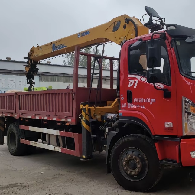 XCMG SQS200-4 truck - mounted craner